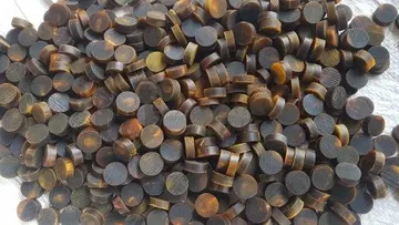 Accidated Buffalo Horn Button Blanks, item 161